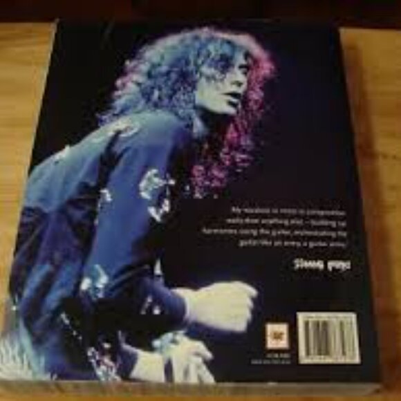 ILLUSTRATED ENCYCLOPEDIA OF GUITAR HEROES - RUSTY CUTCHIN - 448 PAGE SOFTBACK - Picture 7 of 7